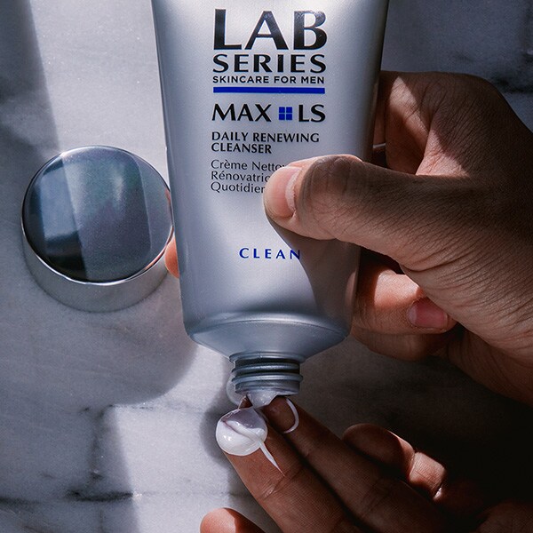 MAX LS Daily Renewing Cleanser Lab Series